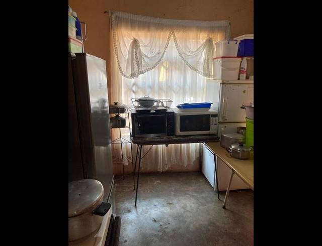 2 BEDROOM HOUSE FOR SALE IN LANGAVILLE